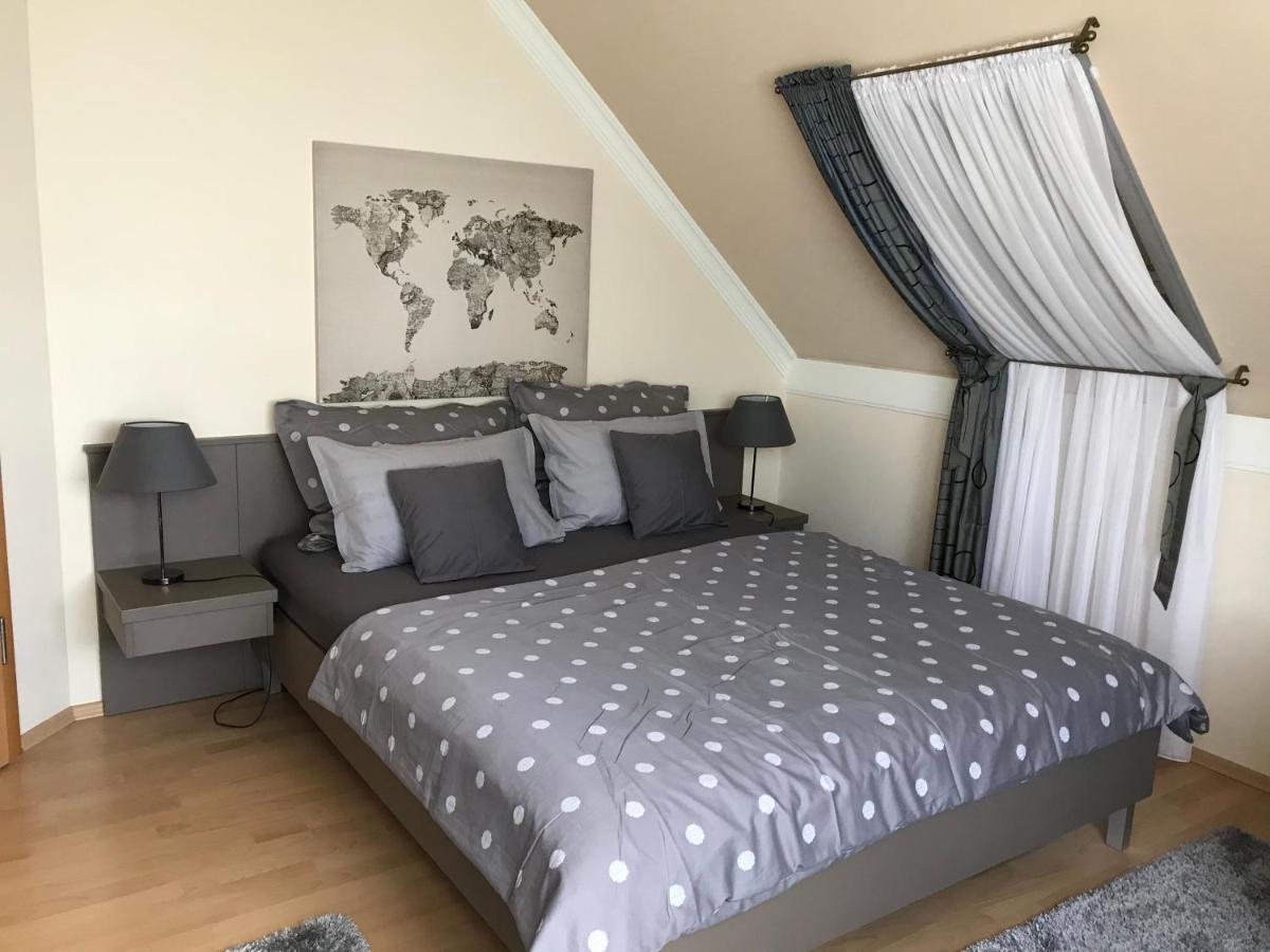 Viktoria House Villa Балатонсарсо Екстериор снимка