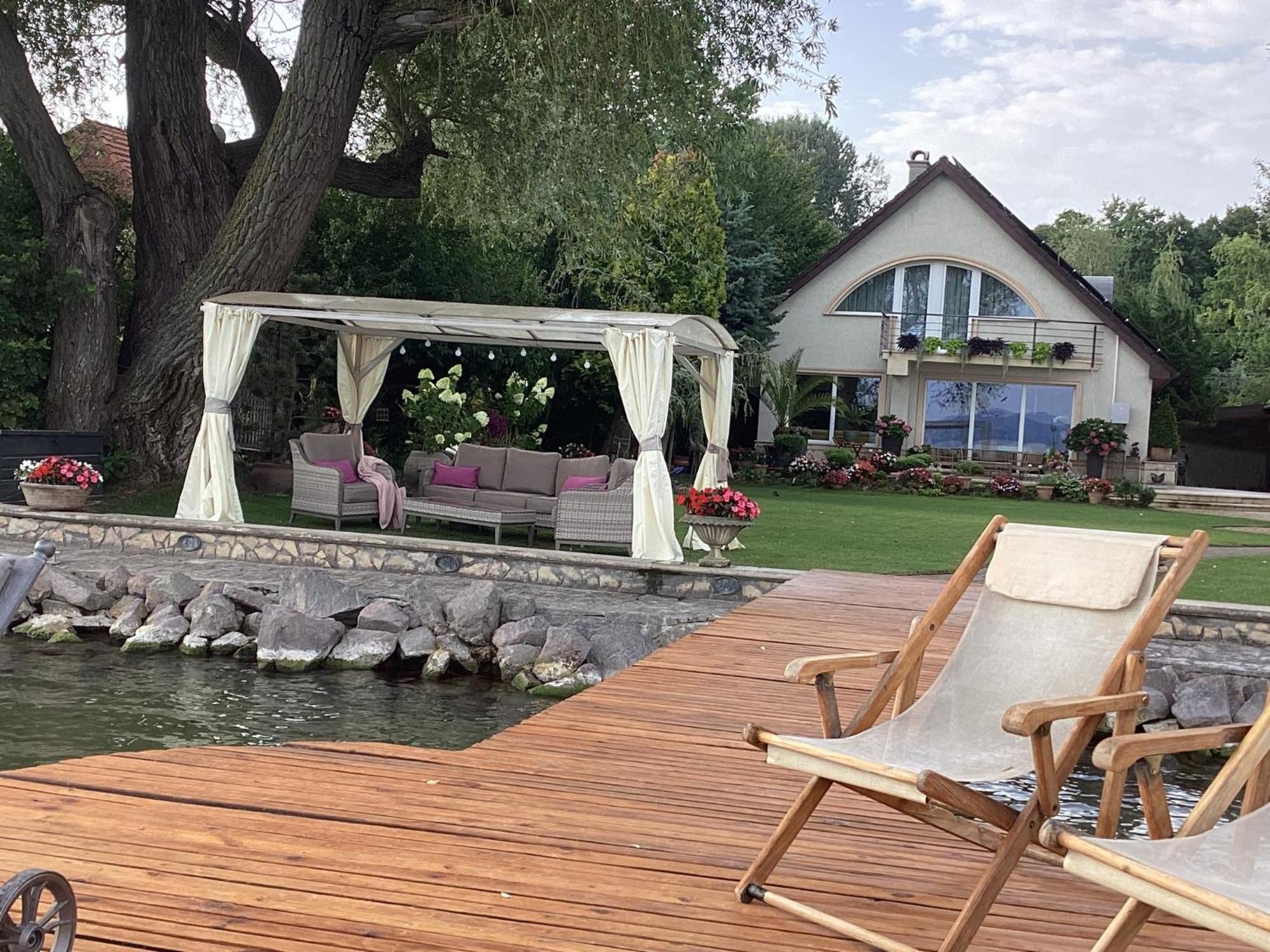 Viktoria House Villa Балатонсарсо Екстериор снимка